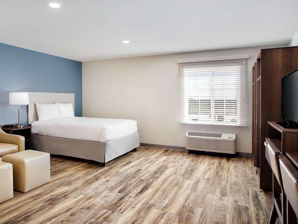 Woodspring Miami Southwest 2*
