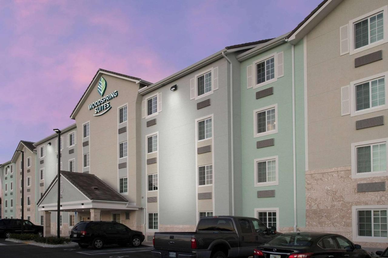 Woodspring Miami Southwest 2*