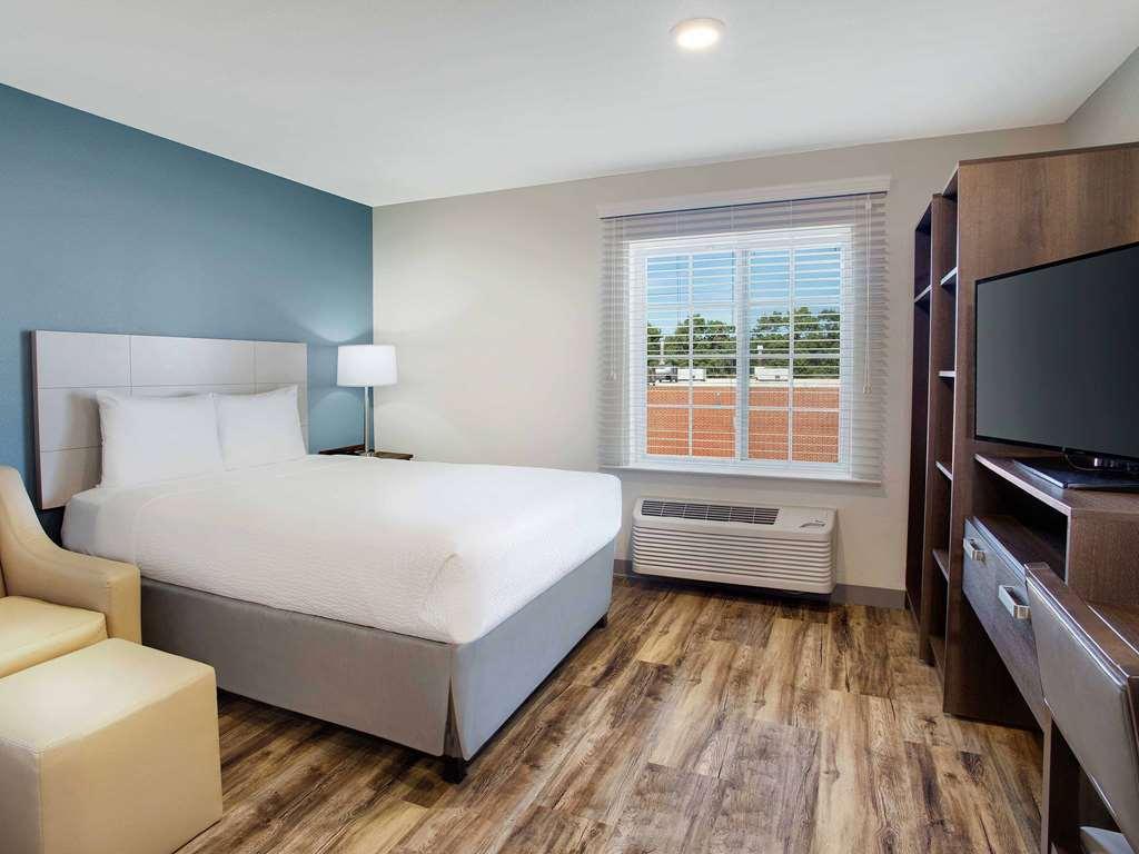 Woodspring Miami Southwest Hotel 2*
